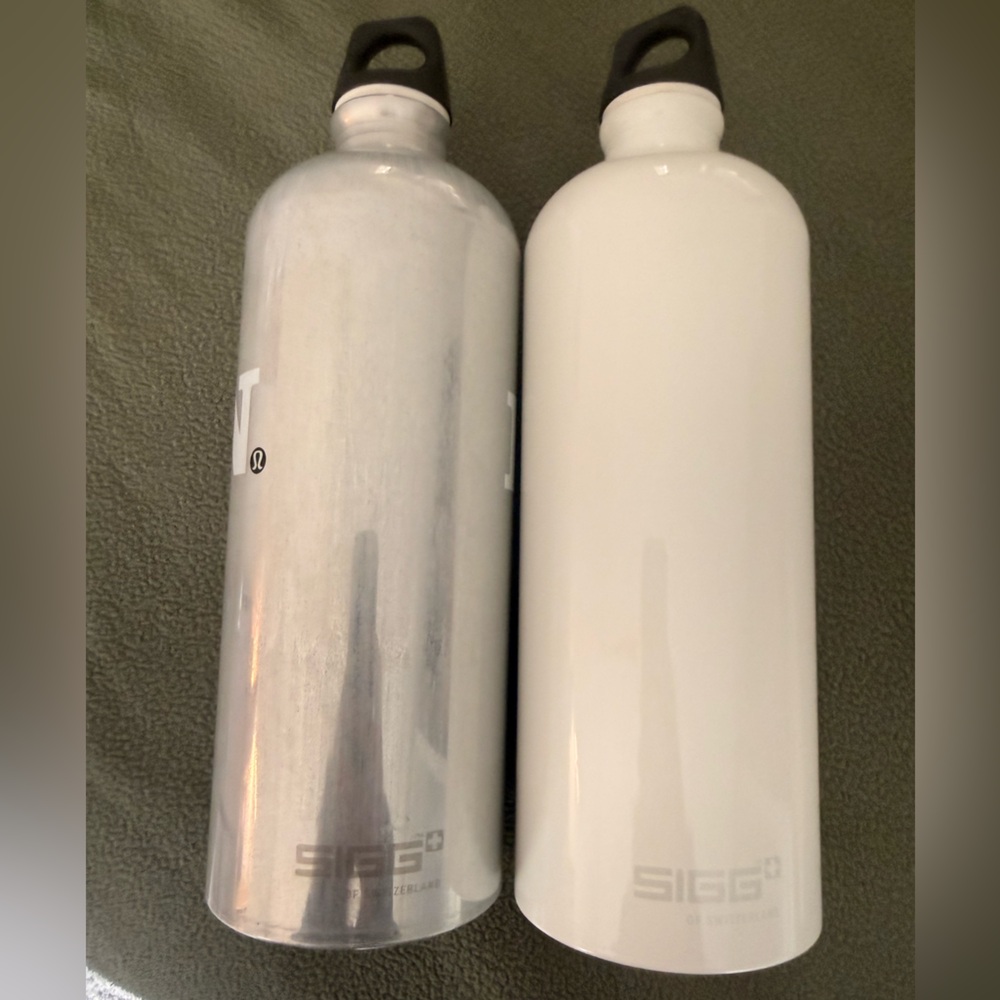 lululemon athletica Silver and White Water Bottles - Picture 9 of 9